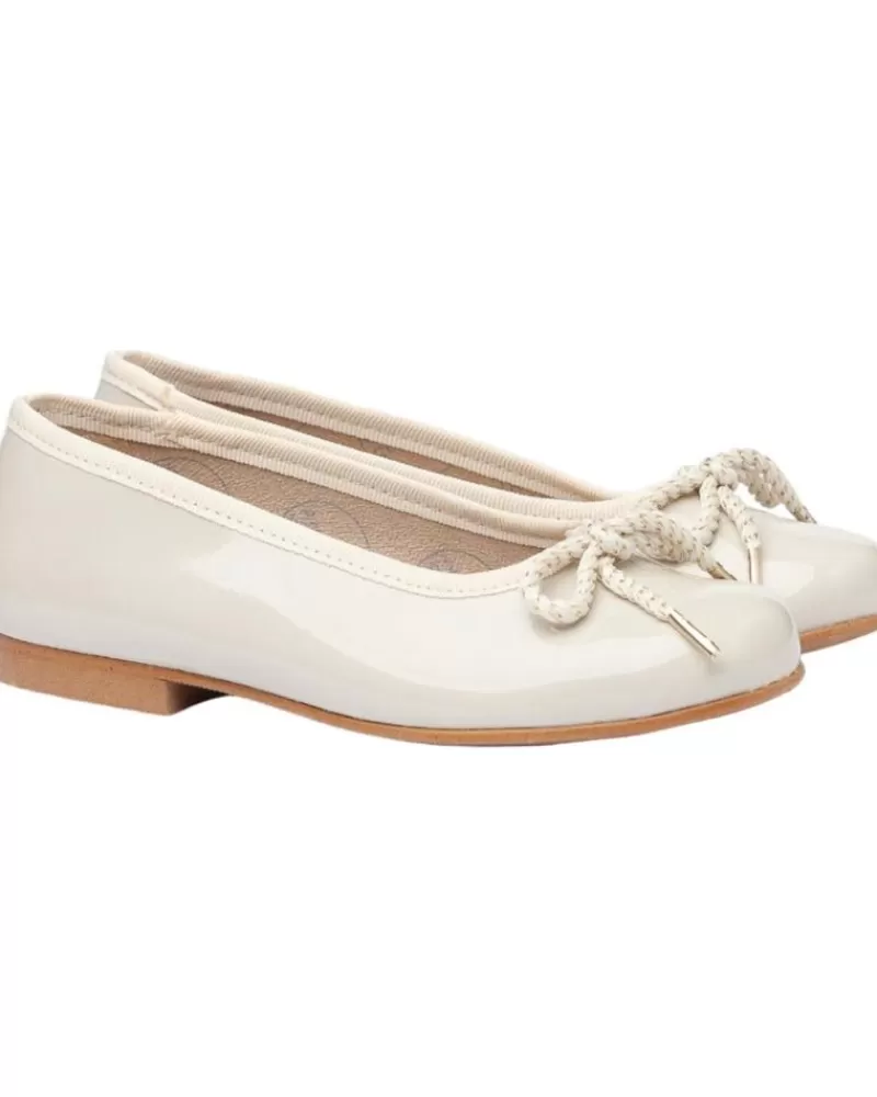 Girl ANGELITOS Flat Shoes-Girl Shoes Bailarina Ceremonia Charol 1569 Beige