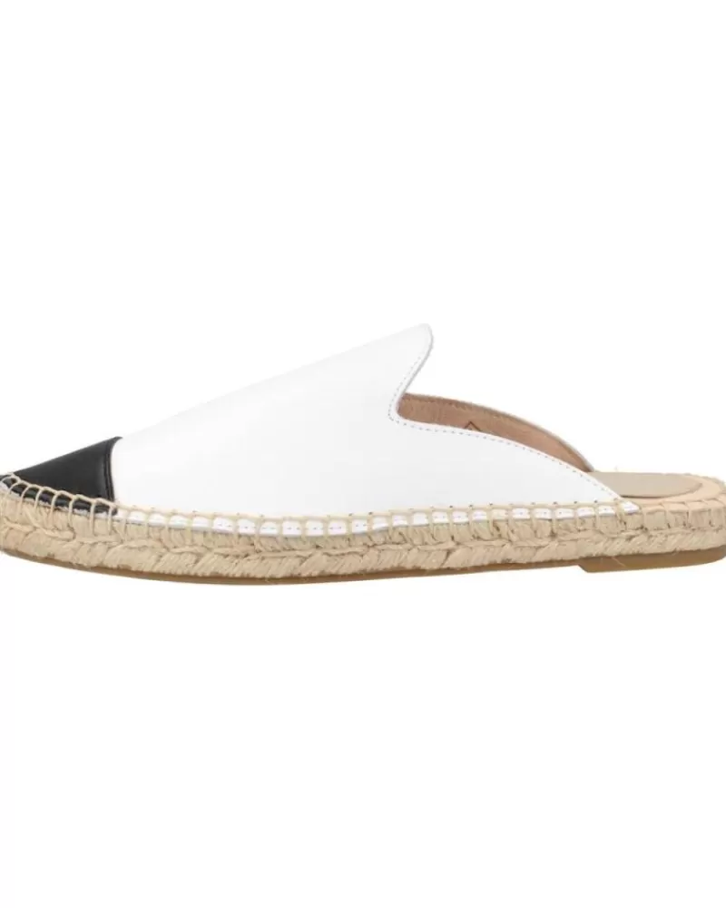 Woman CLARA DURAN Woman Flip Flops Zuecocd Blanco