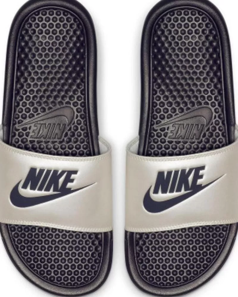 Woman NIKE Woman Flip Flops -Benassi 343881 Gris